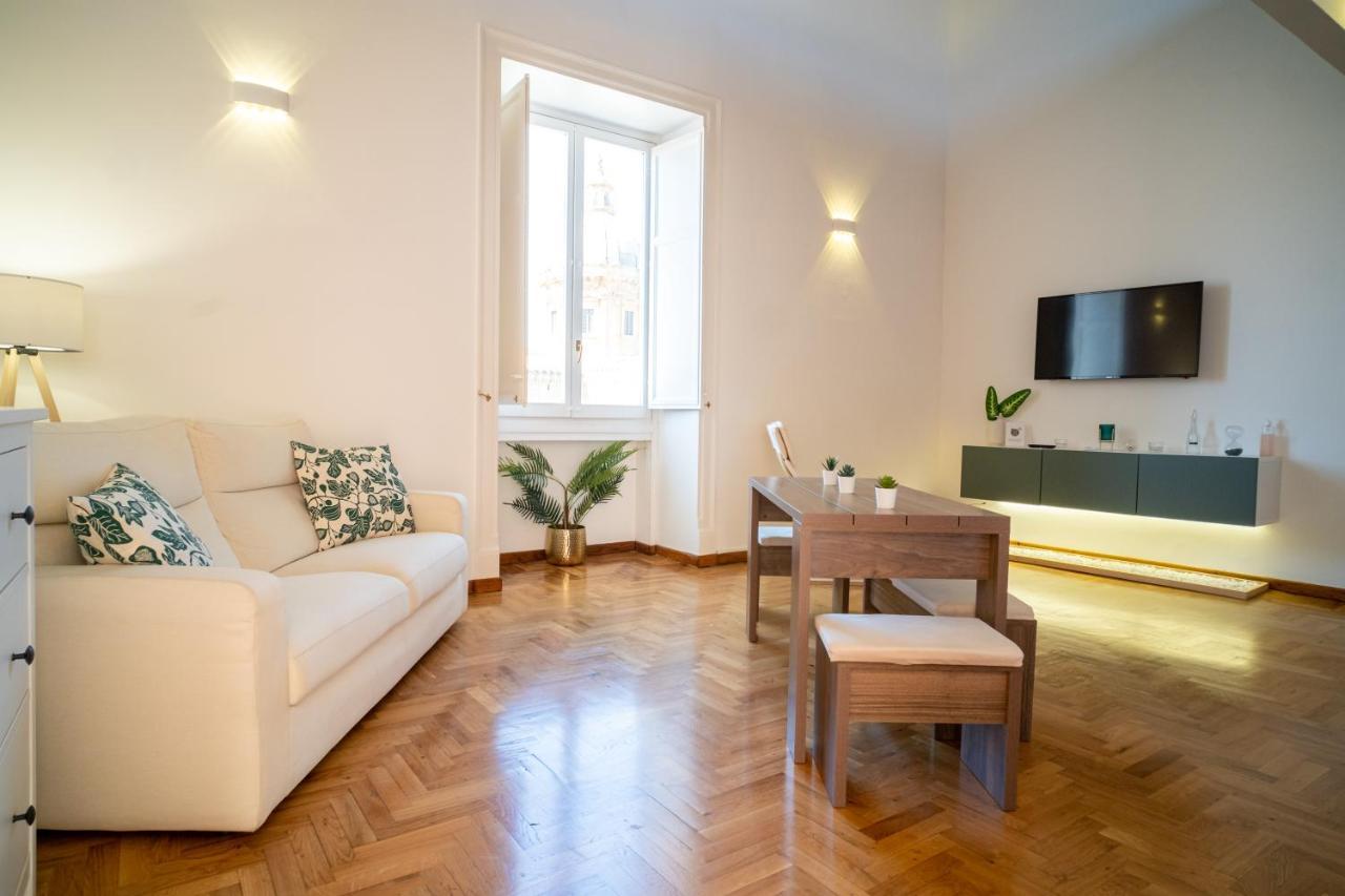 Cathedral Apartment *